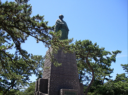 The statue of Ryoma Sakamoto