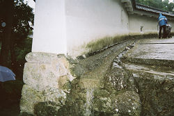 姫路城の排水路